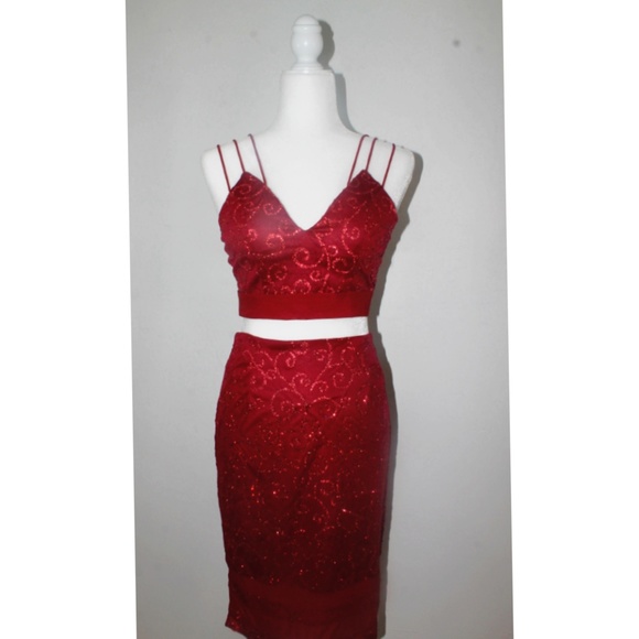 Two Piece Spaghetti Strap Top and Pencil Skirt Set - Picture 2 of 8